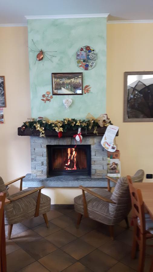 Trattoria Bar Pace Otel Re Dış mekan fotoğraf