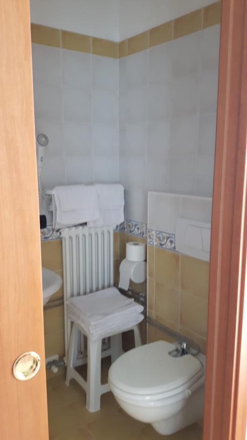 Trattoria Bar Pace Otel Re Dış mekan fotoğraf