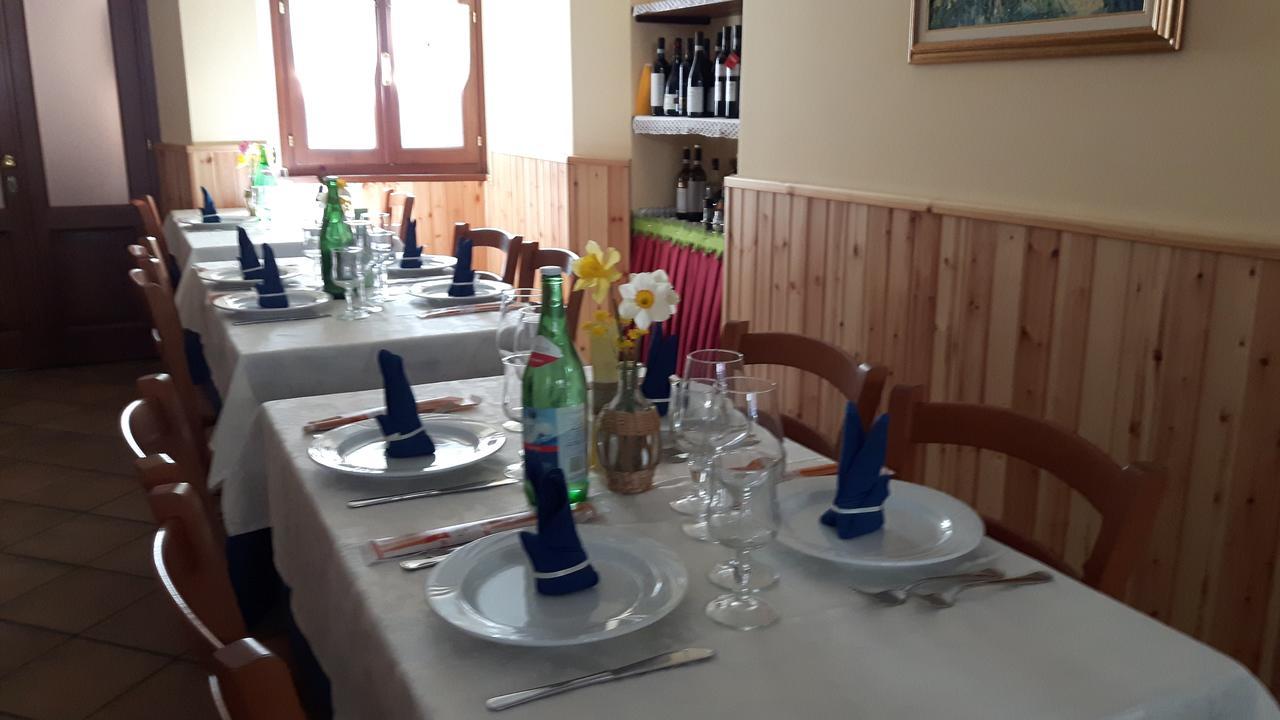 Trattoria Bar Pace Otel Re Dış mekan fotoğraf