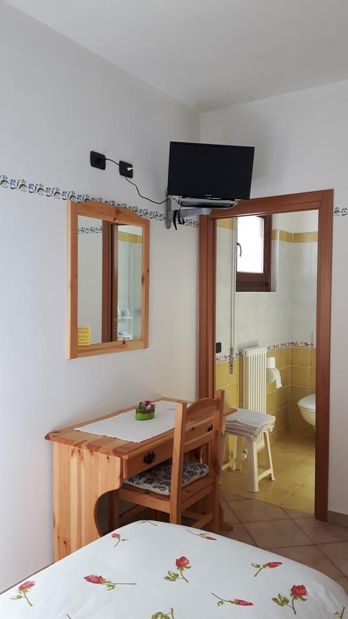 Trattoria Bar Pace Otel Re Dış mekan fotoğraf