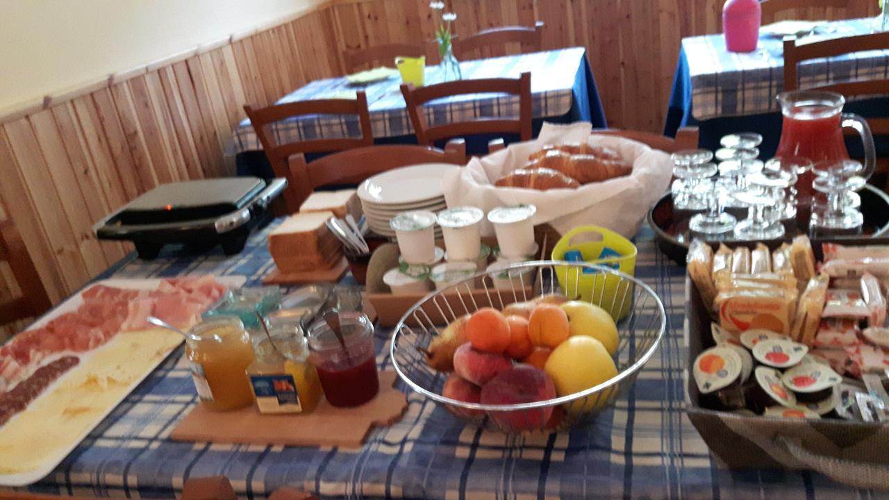 Trattoria Bar Pace Otel Re Dış mekan fotoğraf